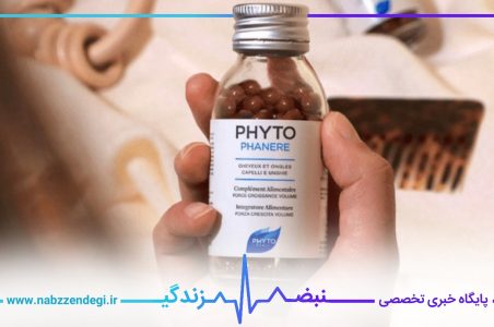 مکمل تقویتی رشد مو فیتو در دست یک بانو